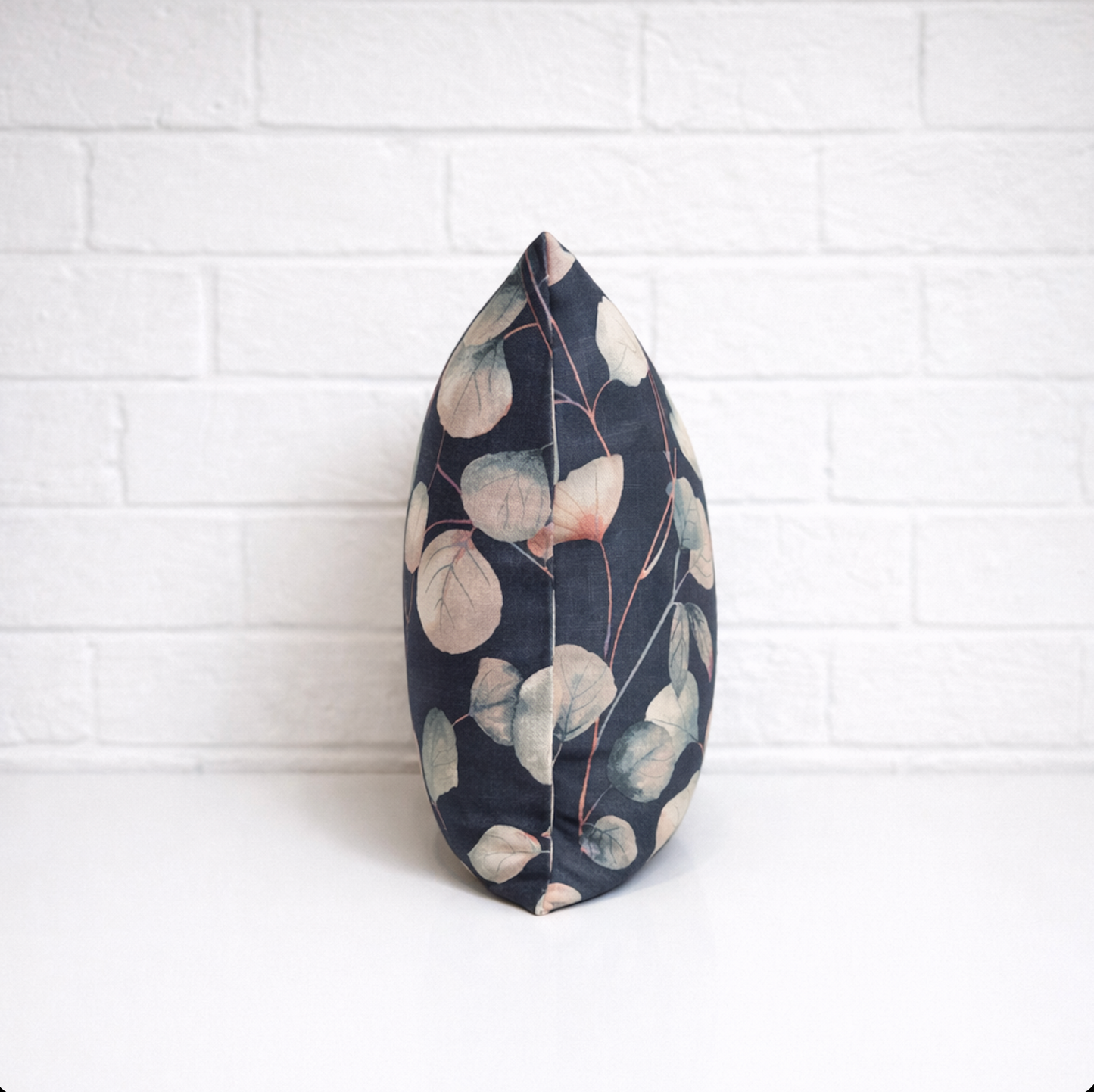 Housse de coussin - Midnight Eucalyptus