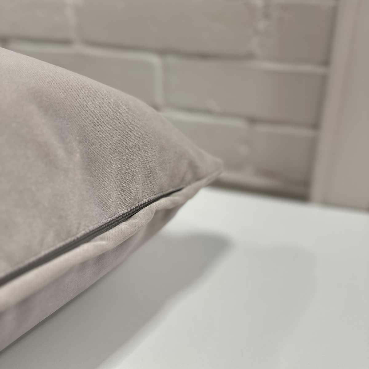 Housse de coussin Extérieur - Velours Palermo Silver - 18"x18"
