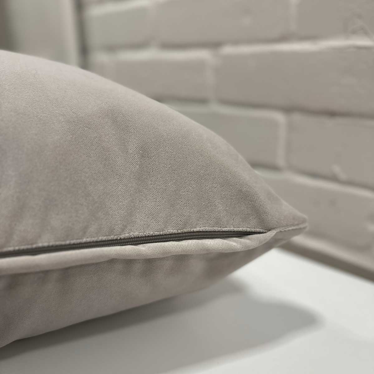 Housse de coussin Extérieur - Velours Palermo Silver - 18"x18"