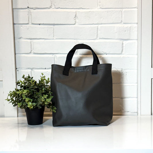 Sac à lunch modèle Monsieur - Cuir Charcoal