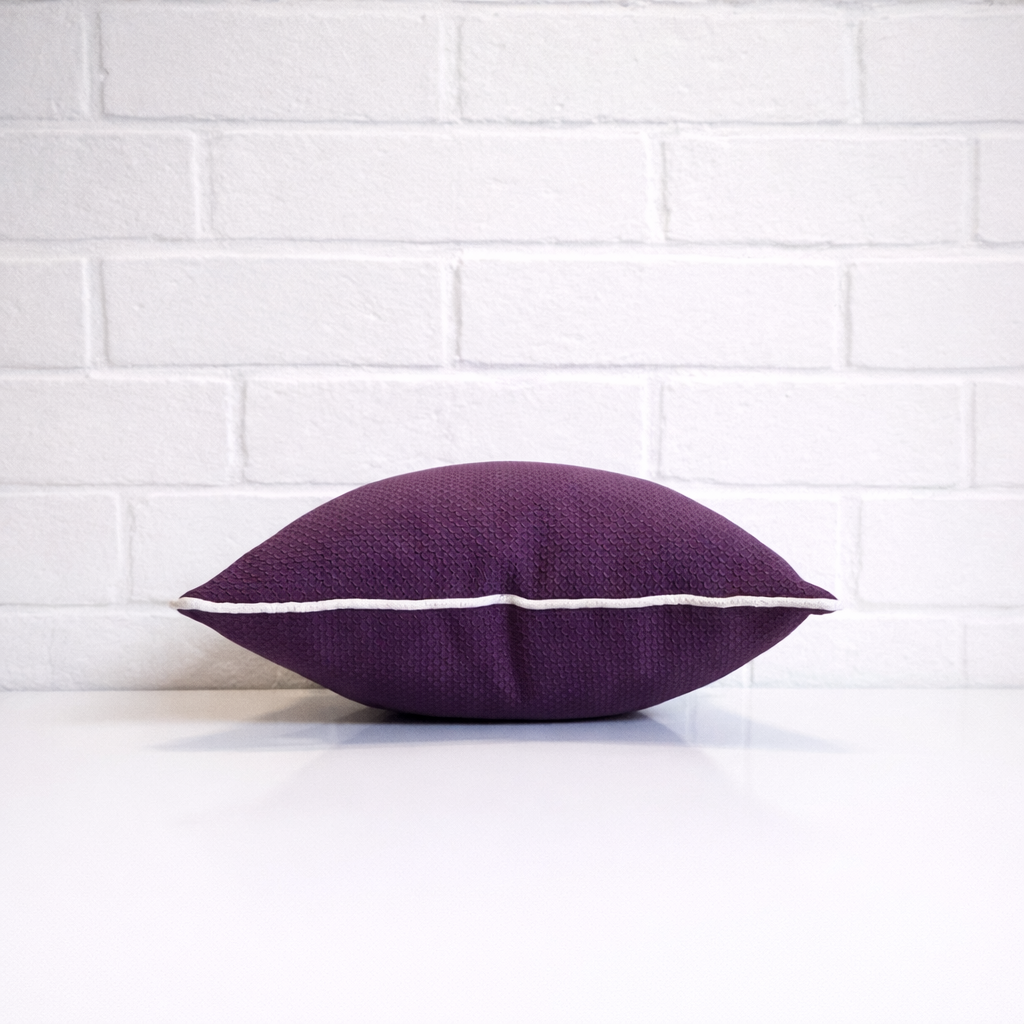Housse de coussin - Alvéoles Mauve piping naturel