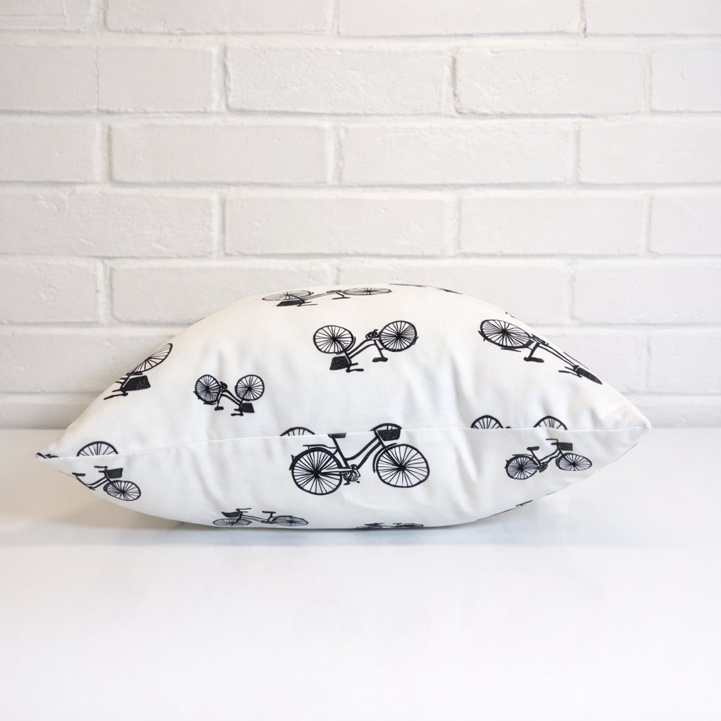 Housse de coussin - Vélo noir et blanc