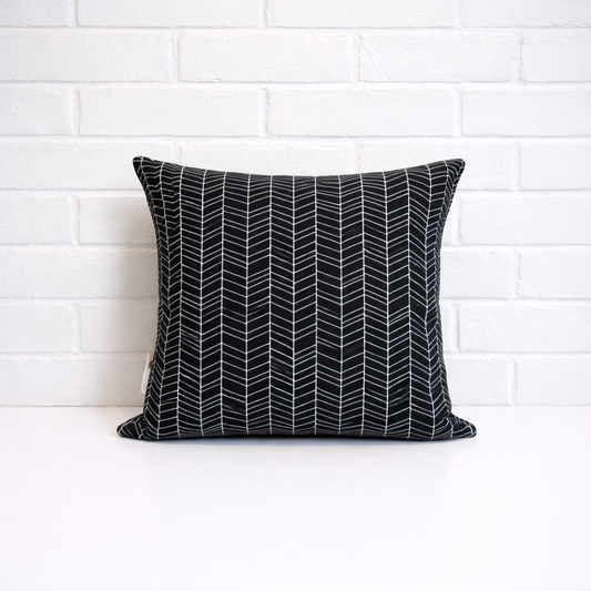 Housse de coussin - chevron noir